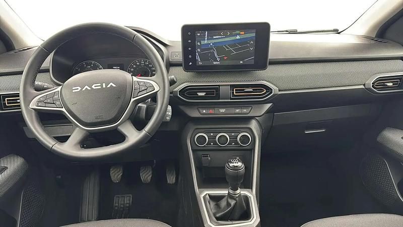 Image 3/4