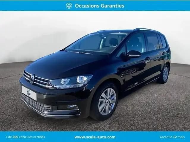 Deep black pearlescent Occasion 2024 VW Touran Monospace | 37 990 € (Prix juste) - Image 1/4