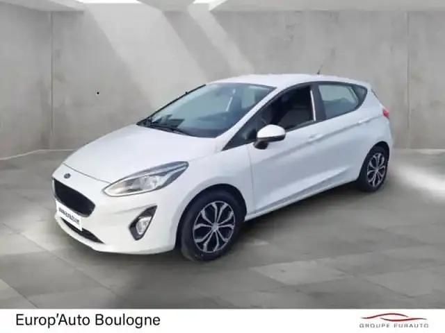 Blanc glacier Occasion 2018 Ford Fiesta Trend Berline | 10 990 € (Prix juste) - Image 1/4