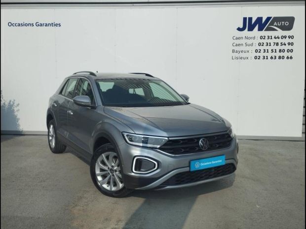 Gris Utilisé 2022 VW T-Roc Life SUV | 19 780 € (Prix juste) - Image 1/4