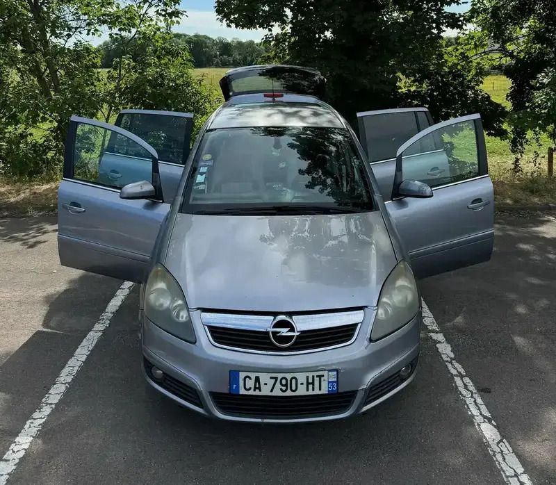 Image 2/4