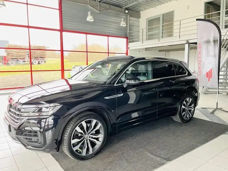 Noir Utilisé 2018 VW Touareg R-line SUV | 48 990 € - Image 1/4