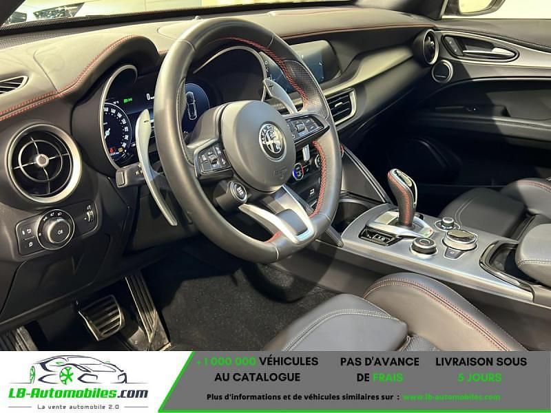 Utilisé 2023 Alfa Romeo Stelvio SUV | 43 400 € (Prix assez cher) - Image 1/4