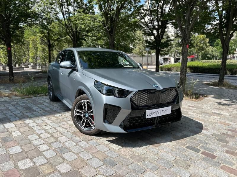 Utilisé 2025 BMW iX2 M Sport SUV | 52 900 € (Prix cher) - Image 1/4