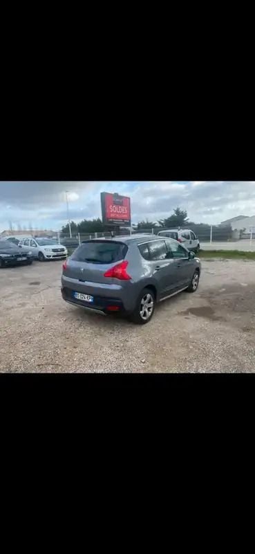 Image 2/4