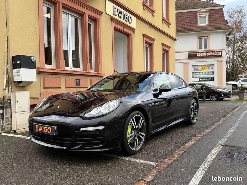 Noir Occasion 2015 Porsche Panamera Berline | 61 990 € - Image 1/4