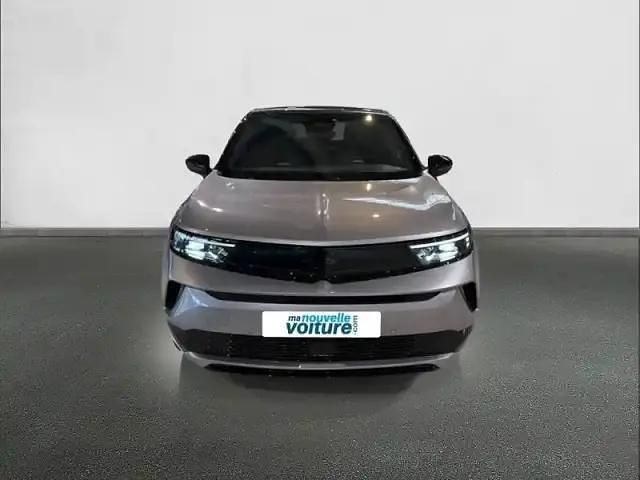 Occasion Opel Mokka-e 114 kW (156 ch) 2025 Gris kontrast SUV