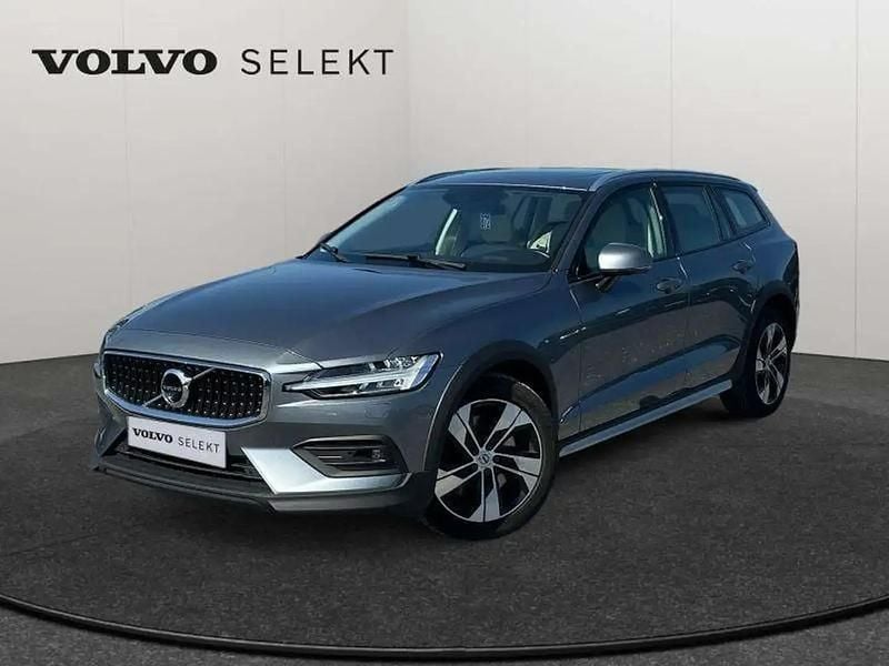 Gris Occasion 2021 Volvo V60 CC Momentum Break | 28 990 € - Image 1/4