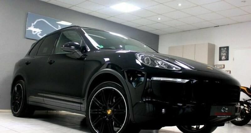 Noir Occasion 2015 Porsche Cayenne SUV | 55 600 € - Image 1/4