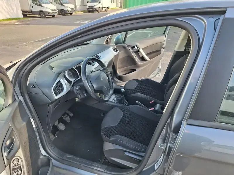 Image 2/4