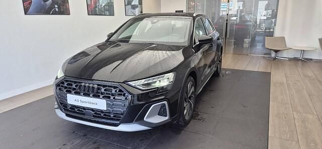 Noir mythic métallisé Utilisé 2025 Audi A3 e-tron Design Citadine | 51 900 € - Image 1/4