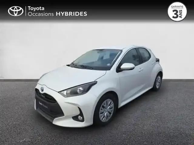Occasion Toyota Yaris Hybrid Business Edition 116 ch (85 kW) 2022 Blanc lunaire (n) Berline