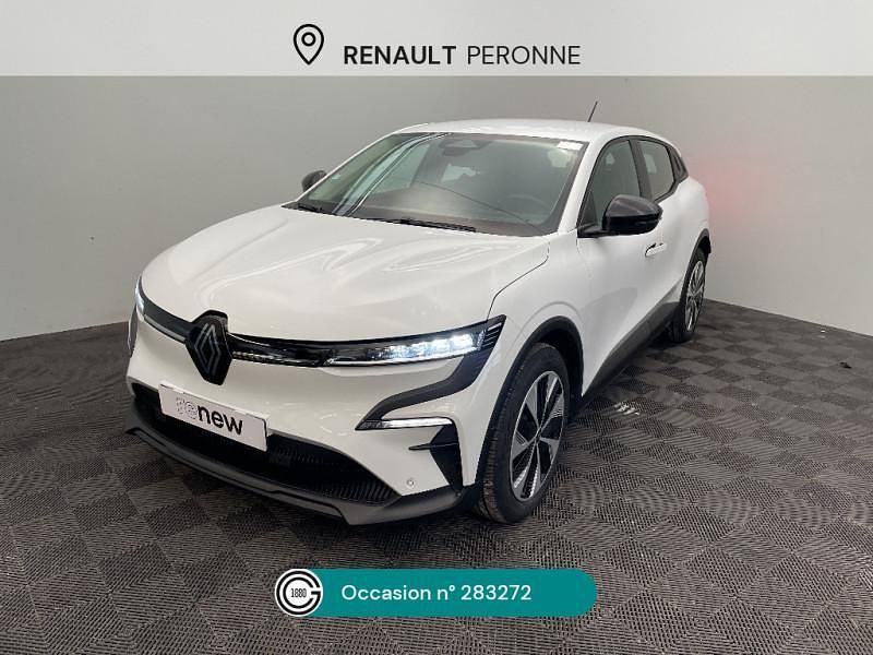 Blanc Occasion 2022 Renault Mégane Evolution Berline | 20 990 € (Prix juste) - Image 1/4