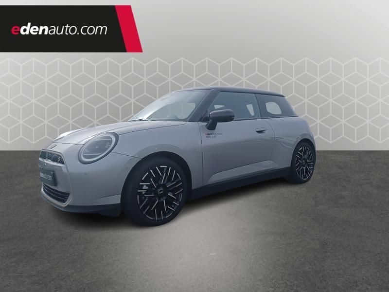 Gris Utilisé 2024 Mini Cooper Favoured Citadine | 40 900 € - Image 1/4