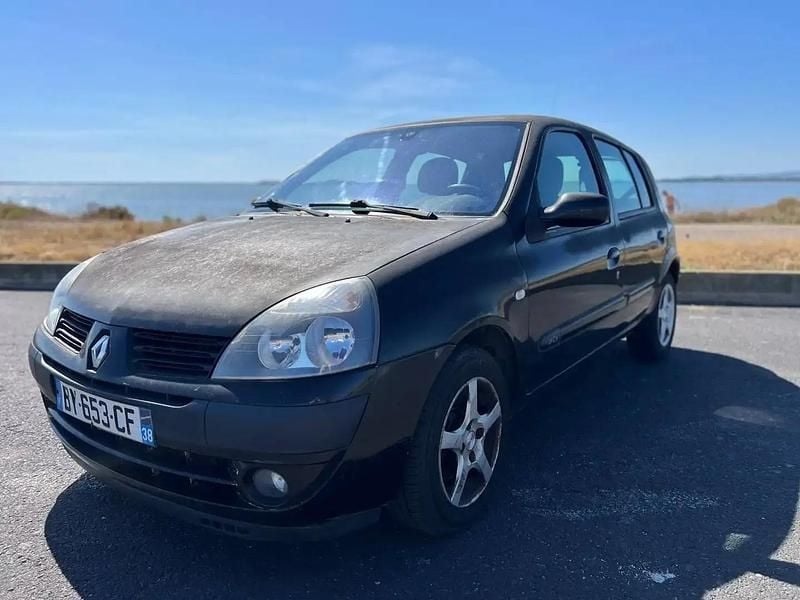 Noir Utilisé 2005 Renault Clio II Luxe Berline | 1 999 € - Image 1/4