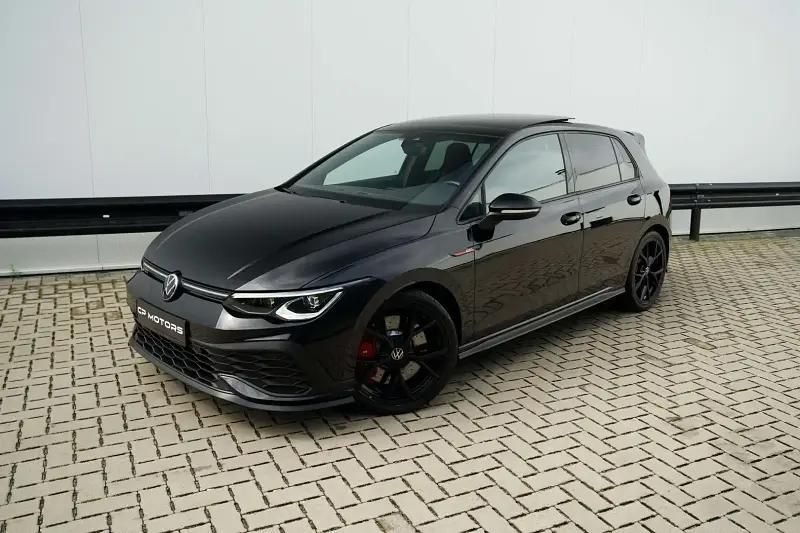 Noir Utilisé 2022 VW Golf VIII GTI Berline | 35 995 € (Prix juste) - Image 1/4
