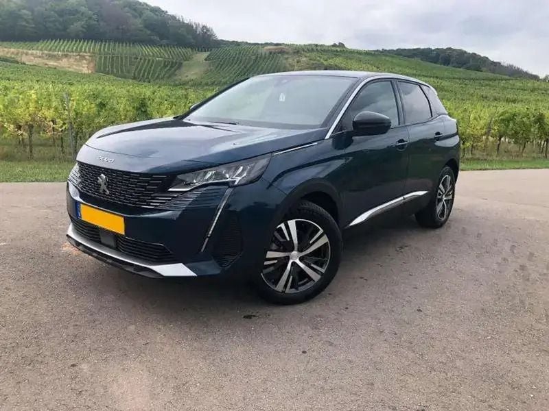 Bleu Utilisé 2022 Peugeot 3008 Allure SUV | 29 641 € - Image 1/2
