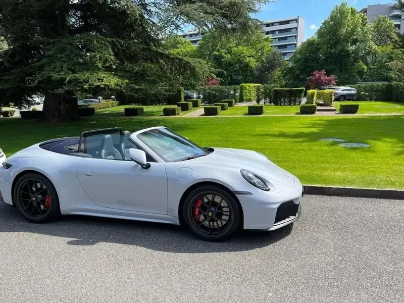 Blanc Utilisé 2025 Porsche 911 Carrera GTS Cabriolet | 215 000 € - Image 1/4