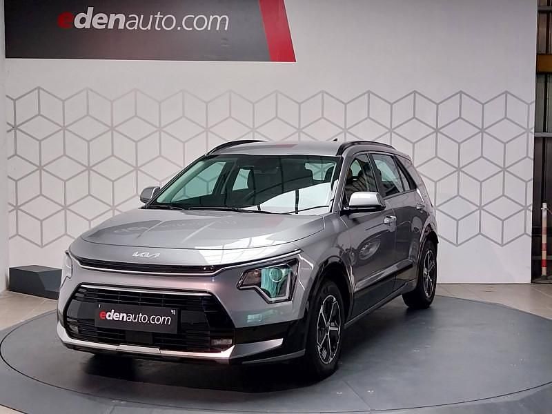 Gris Utilisé 2024 Kia Niro Active SUV | 28 900 € (Prix juste) - Image 1/4