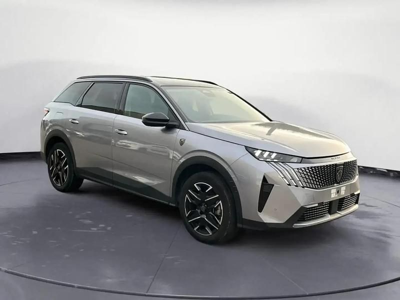 Gris Occasion 2024 Peugeot 5008 GT SUV | 31 990 € (Prix juste) - Image 1/4