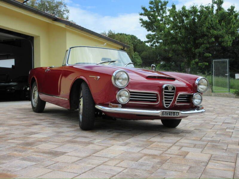 Rouge Utilisé 1966 Alfa Romeo Spider Cabriolet | 105 000 € - Image 1/4