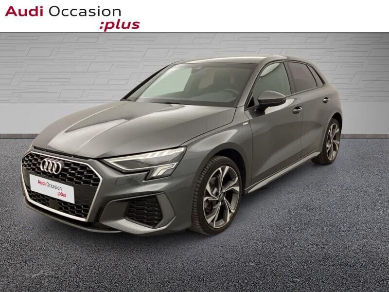 Gris Utilisé 2023 Audi A3 Sportback S-Line Berline | 31 932 € (Prix juste) - Image 1/4