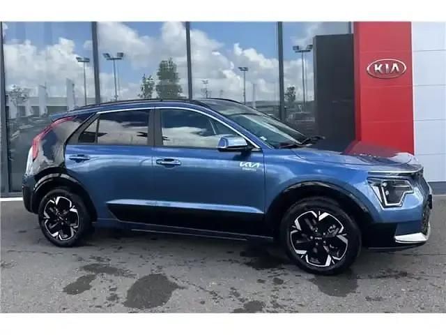 Mineral blue Utilisé 2023 Kia e-Niro SUV | 49 290 € - Image 1/4