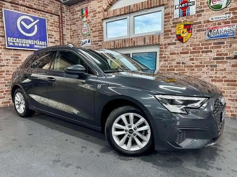 Gris Occasion 2023 Audi A3 Sport | 22 970 € (Super prix) - Image 1/4