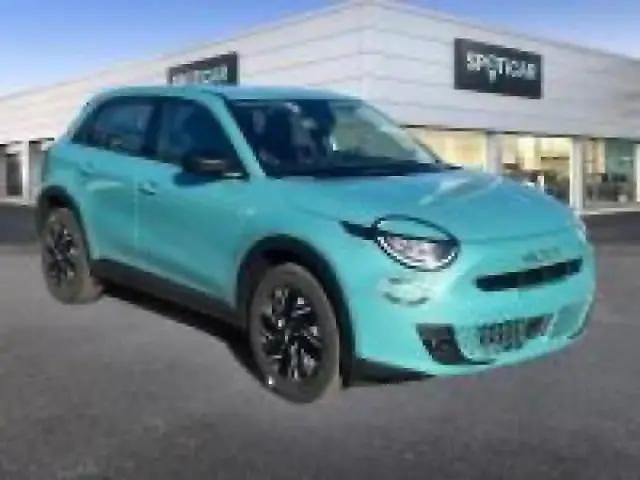 Nouvelle Fiat 600 2025 Vert sky métallisé SUV