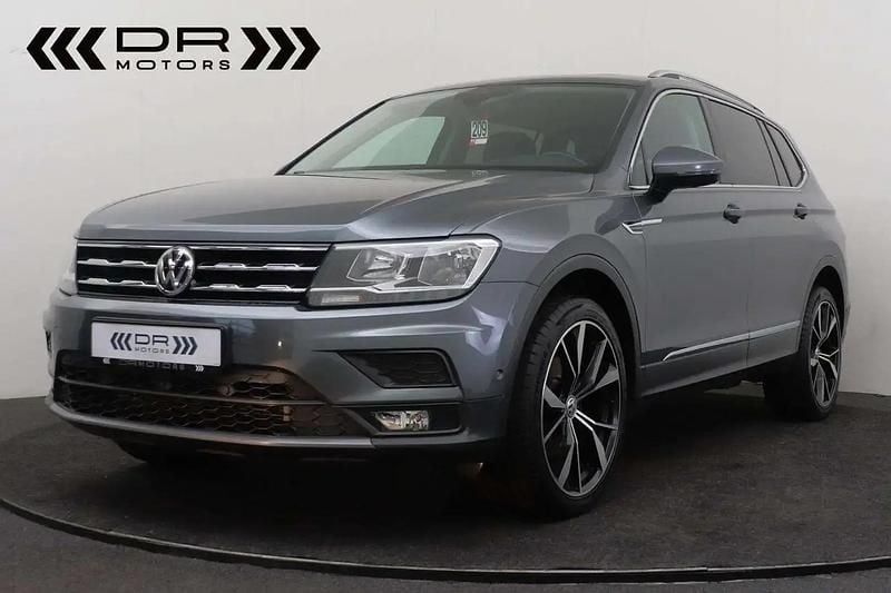Gris Utilisé 2019 VW Tiguan Allspace Comfortline SUV | 25 995 € (Prix juste) - Image 1/4