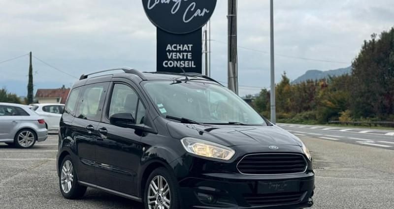 Utilisé 2017 Ford Tourneo Titanium Van | 8 990 € - Image 1/4
