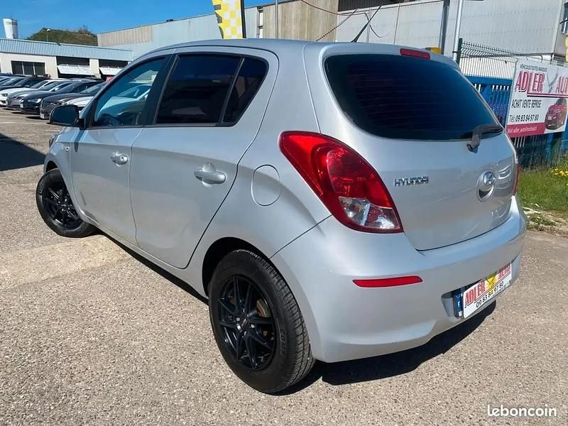 Occasion Hyundai i20 86 ch (63 kW) 2012 Gris Citadine