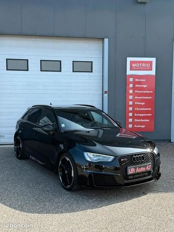 Noir Utilisé 2016 Audi RS3 Sportback Citadine | 32 990 € (Prix assez cher) - Image 1/4