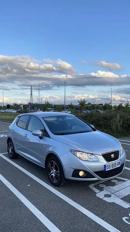Utilisé 2011 Seat Ibiza Style Berline | 6 000 € (Prix juste) - Image 1/4