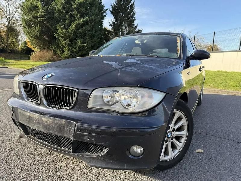Noir Utilisé 2006 BMW 120 Citadine | 1 950 € - Image 1/4