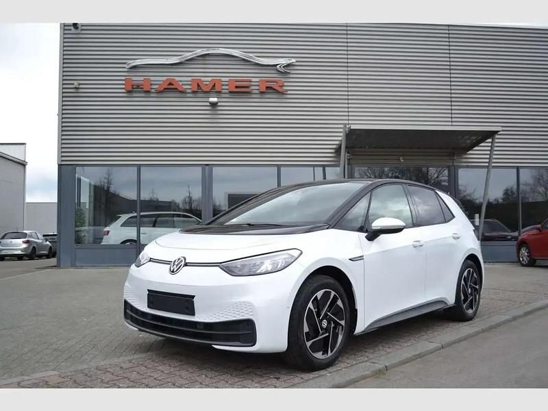 Blanc Utilisé 2023 VW ID.3 Pro Performance Citadine | 28 615 € (Prix juste) - Image 1/4