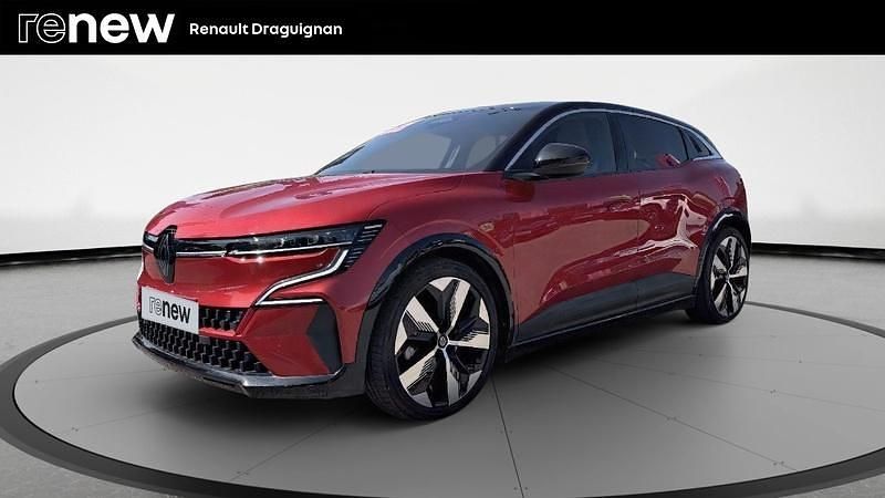 Rouge Utilisé 2022 Renault Mégane Techno Berline | 25 990 € (Prix juste) - Image 1/4