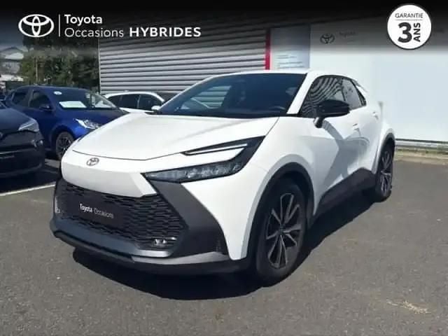 Blanc Utilisé 2024 Toyota C-HR Design SUV | 28 490 € (Prix assez cher) - Image 1/4
