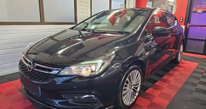 Noir Utilisé 2015 Opel Astra Berline | 8 490 € (Prix juste) - Image 1/4