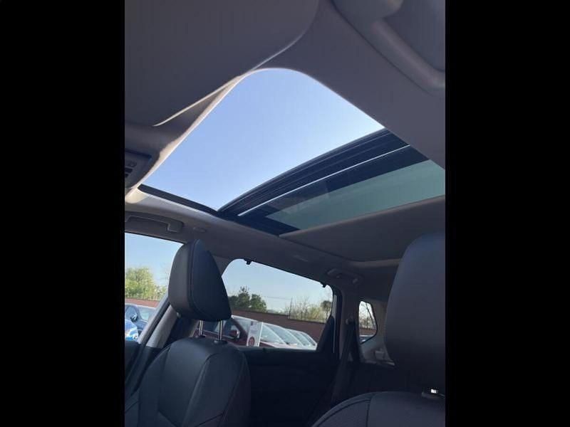 Image 2/4