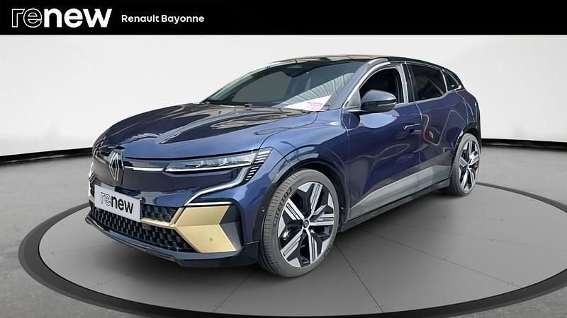Bleu Utilisé 2022 Renault Mégane Iconic Berline | 23 990 € (Bon prix) - Image 1/4
