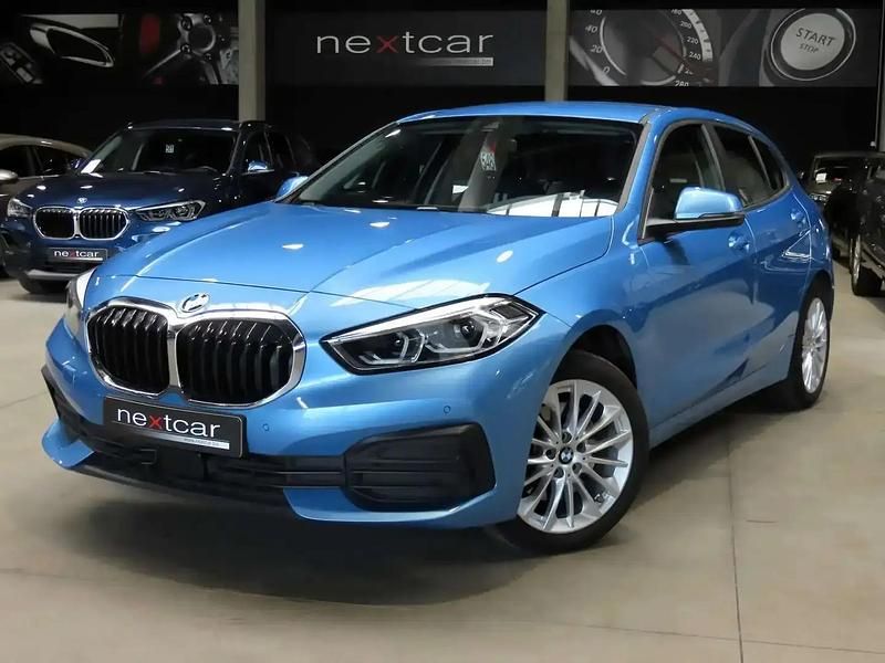 Bleu Utilisé 2021 BMW 118 Sport Line Citadine | 21 990 € (Super prix) - Image 1/4