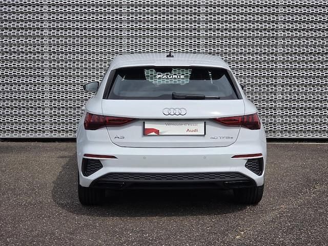 Occasion Audi A3 Sportback e-tron S-Line 150 ch (110 kW) 2024 Blanc glacier métallisé Citadine