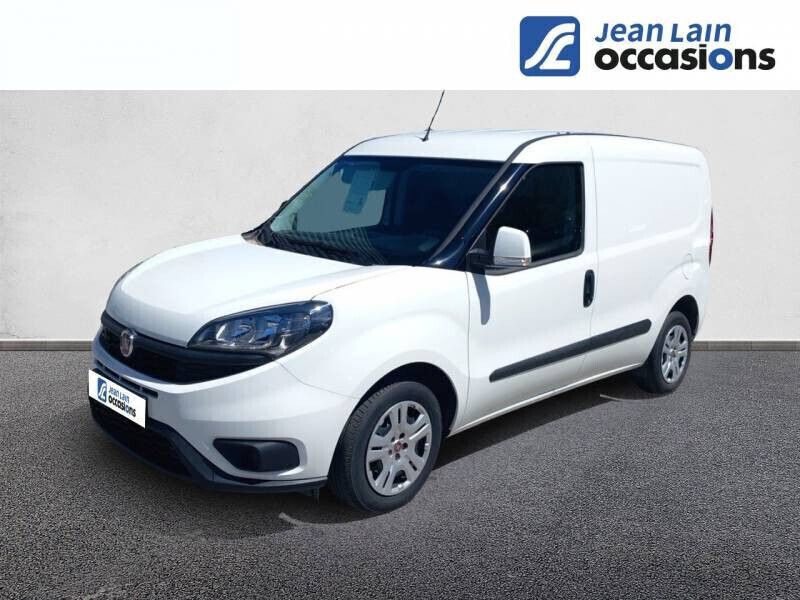 Noir Utilisé 2022 Fiat Doblò Lounge Monospace | 16 190 € - Image 1/4