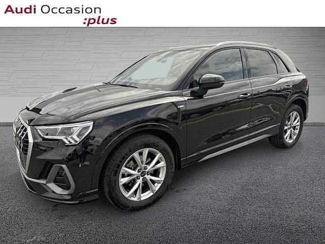 Noir mythe métallisé Utilisé 2023 Audi Q3 S-Line SUV | 35 990 € (Prix juste) - Image 1/4