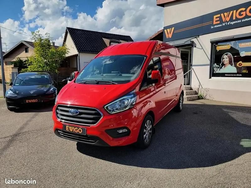 Rouge Utilisé 2019 Ford 300 Limited Van | 24 990 € - Image 1/4