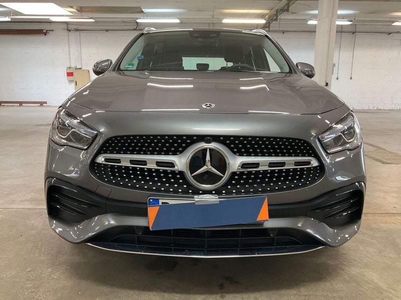 Gris Utilisé 2021 Mercedes GLA250 Progressive SUV | 28 000 € - Image 1/1