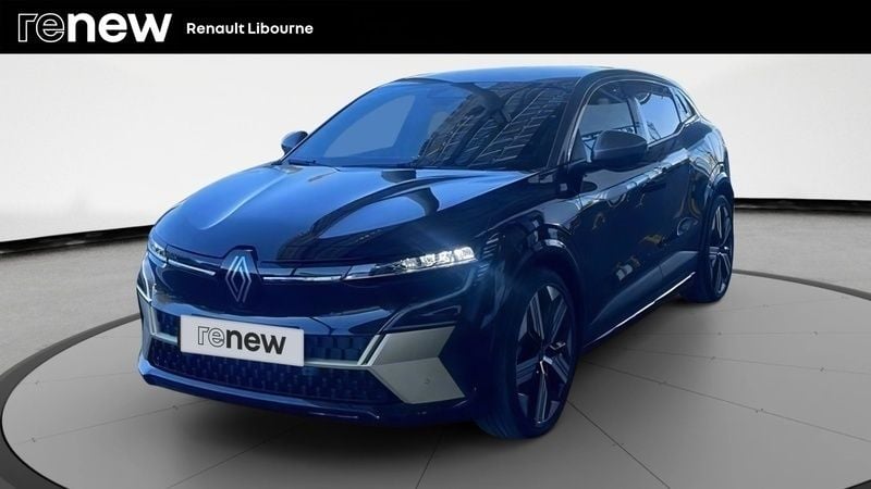 Noir Utilisé 2023 Renault Mégane Iconic Berline | 26 850 € (Prix juste) - Image 1/4