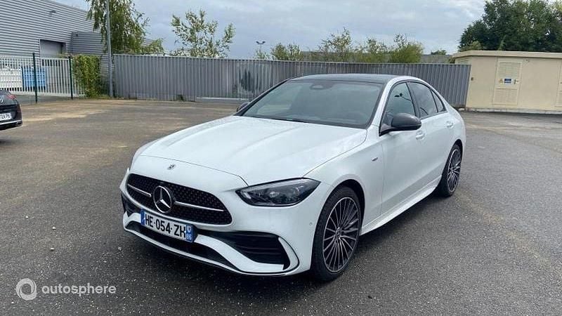 Blanc Utilisé 2025 Mercedes C300e AMG line Berline | 74 990 € - Image 1/4