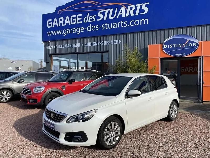 Blanc Utilisé 2017 Peugeot 308 Allure Berline | 14 780 € - Image 1/4